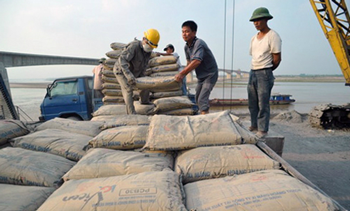 Có thời điểm khi giá thị trường khu vực tăng 4 USD một tấn, xi măng của Việt Nam chỉ tăng 1 USD