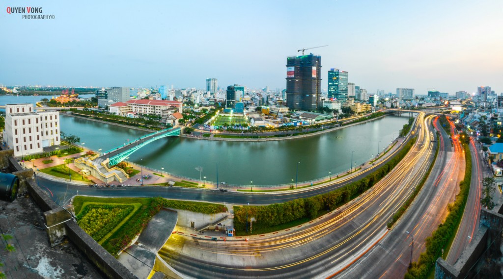 Phát triển hạ tầng và công trình cao tầng khu trung tâm Tp. Hồ Chí Minh.