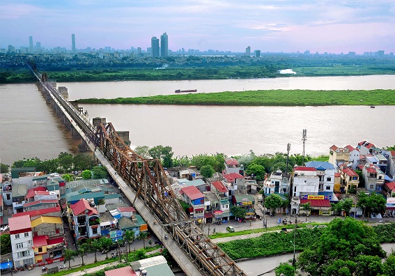 Không gian 2 bên bờ sông Hồng, TP Hà Nội