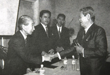Các kiến trúc sư Kenzo Tange và Ngô Viết Thụ tại TP.HCM, 1994 