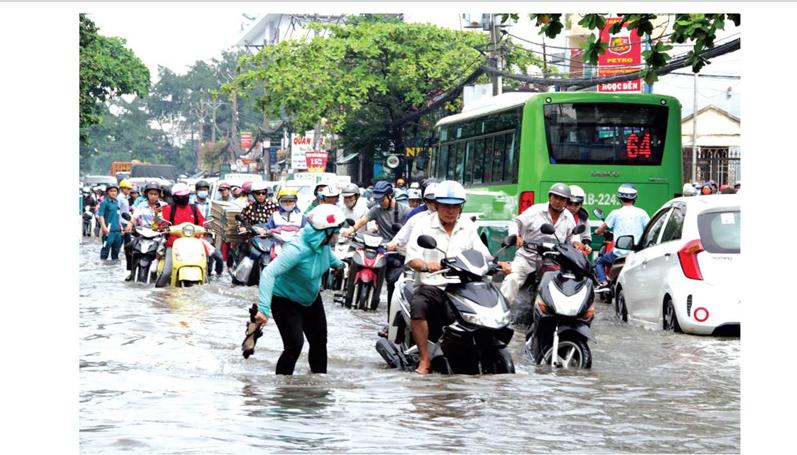 Ngập lụt do triều cường tại trung tâm TPHCM