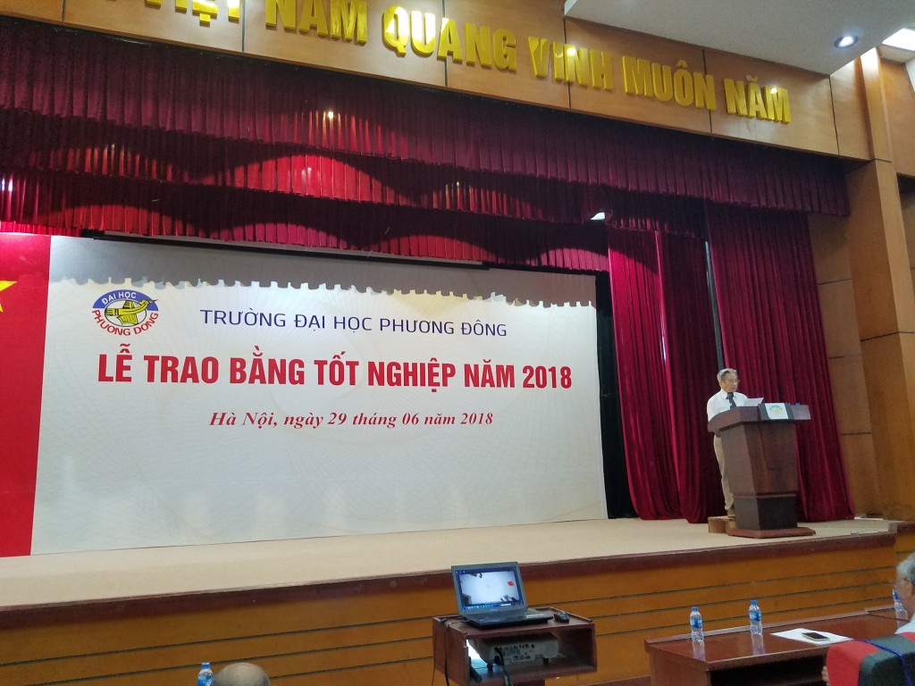 Gs ts Nguyễn Tài, trưởng khoa Kiến trúc xD, Đh Phương Đông phát biểu tổng kết kết quả sinh viên tốt nghiệp năm 2018