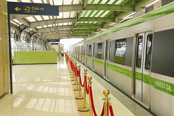Dự án đường sắt đô thị tuyến Cát Linh - Hà Đông bị đội vốn 440%, tương ứng với 38.556 tỉ đồng. Ảnh: NGUYỄN NAM