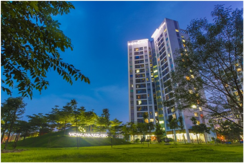 Cư dân của Hồng Hà Eco City không chỉ được sở hữu căn hộ mà còn có cả một không gian sống xanh, với quần thể sinh thái khép kín, an ninh 5 lớp.
