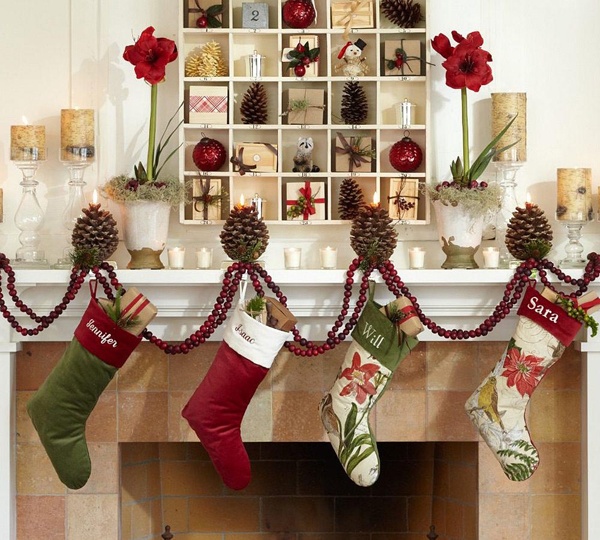 Những chiếc tất sẽ treo ở tủ đồ sẽ mang đến một mùa Giáng sinh an lành cho gia đình bạn