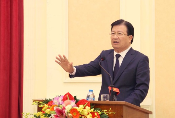 Phó Thủ tướng Chính phủ Trịnh Đình Dũng dự và chỉ đạo Hội nghị