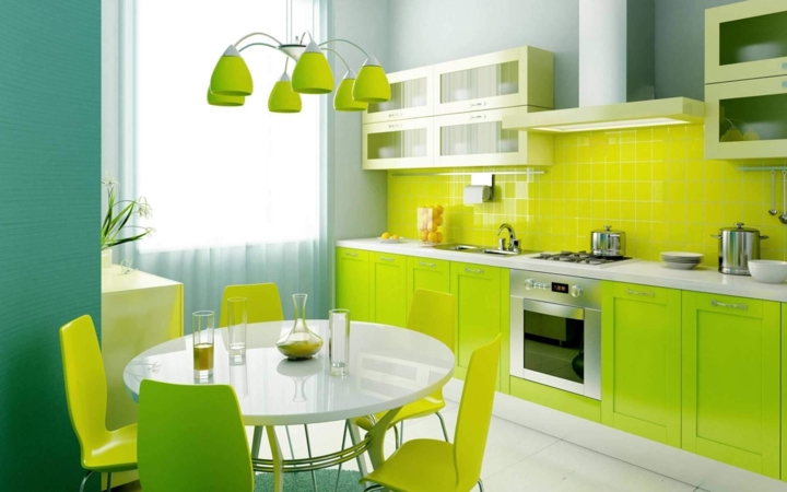 Màu xanh lá cây được sơn chủ yếu ở gian bếp, ghế và đèn...