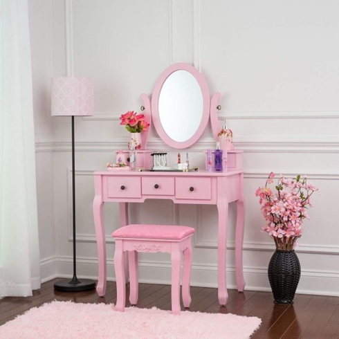 Bộ bàn ghế màu hồng nữ tính dành cho trẻ em