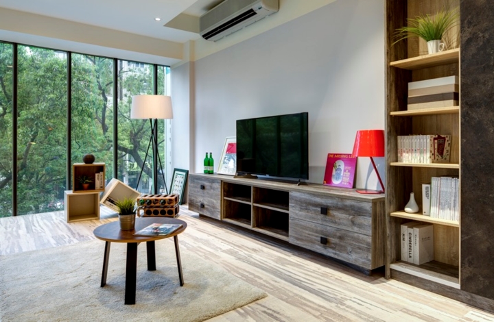 Mặc dù nội thất làm từ gỗ tái chế nhưng đã qua xử lý nên đảm bảo độ bền và hơn hết chính là yếu tố thoải mái cho người sử dụng