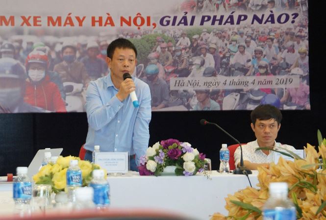 Ông Phùng Công Sưởng - Phó Tổng biên tập Báo Tiền Phong phát biểu tại buổi tọa đàm - Ảnh: Hoàng Mạnh Thắng