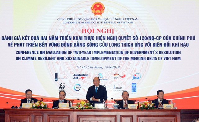 Thủ tướng Nguyễn Xuân Phúc phát biểu tại Hội nghị