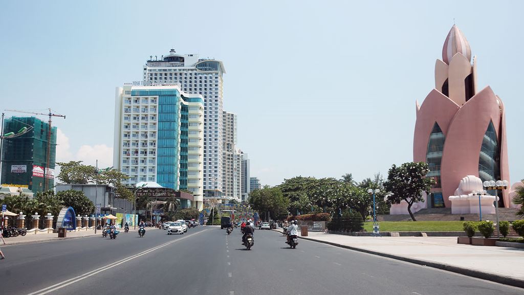 Năm 2018, tỉnh Khánh Hòa có 94,16% số gói thầu áp dụng chỉ định thầu. Ảnh: Tiên Giang