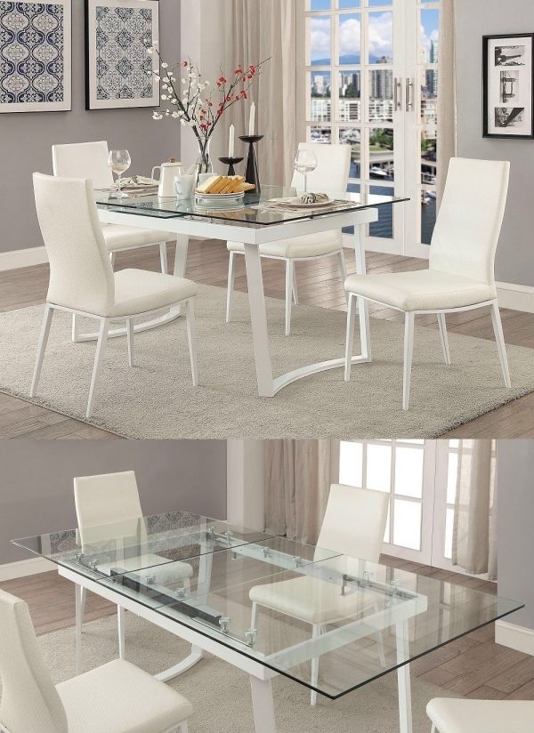 Chiếc bàn ăn với thiết kế mặt kính sang trọng, lại có thể mở rộng và thu nhỏ theo ý muốn quả là món đồ nội thất mà gia đình nào cũng muốn sở hữu