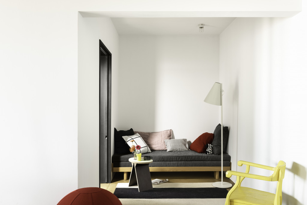 Dulux-Colour-Futures-Colour-of-the-Year-2020-A-home-for-play-Livingroom-Inspiration-Global-78UP