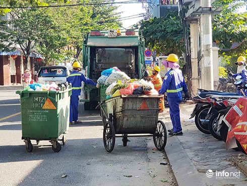 Mặc dù Công ty Môi trường đô thị Đà Nẵng đã được cổ phần hóa nhưng việc thu gom, xử lý rác ở Đà Nẵng hiện vẫn còn rất nhiều bất cập (Ảnh: HC)