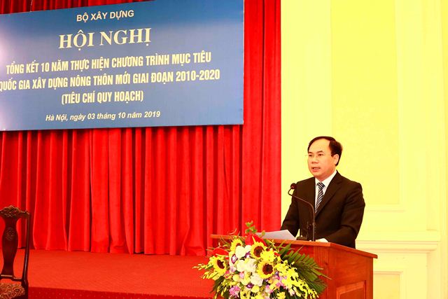 Thứ trưởng Bộ Xây dựng Nguyễn Văn Sinh phát biểu khai mạc Hội nghị