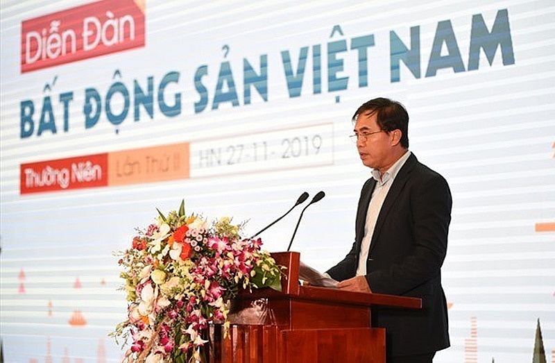 Thứ trưởng Bộ Xây dựng Lê Quang Hùng phát biểu khai mạc tại diễn đàn