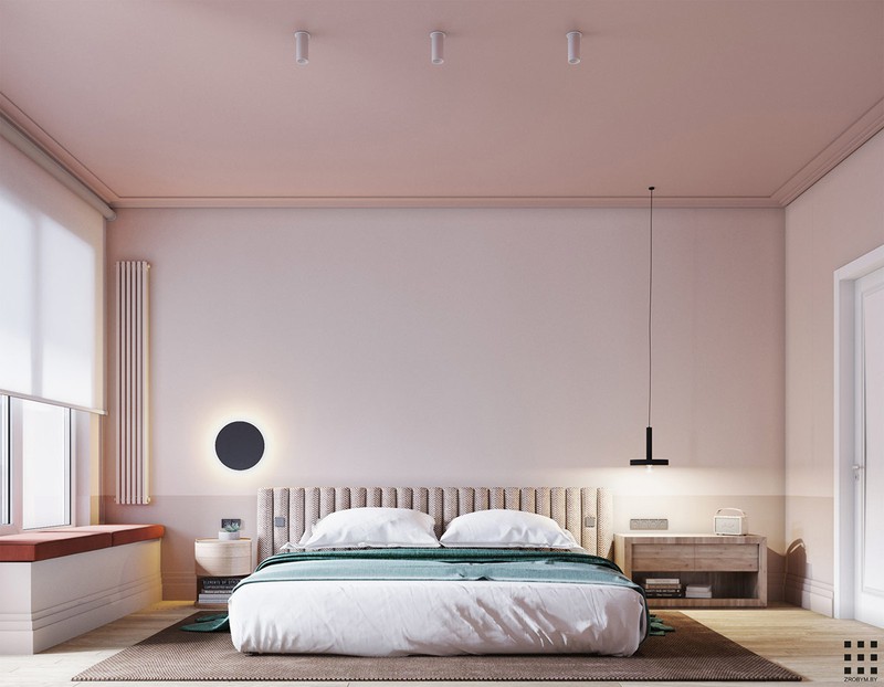 Trái với phòng khách, phòng ngủ chính trang trí bằng tông màu hồng pastel lãng mạn.