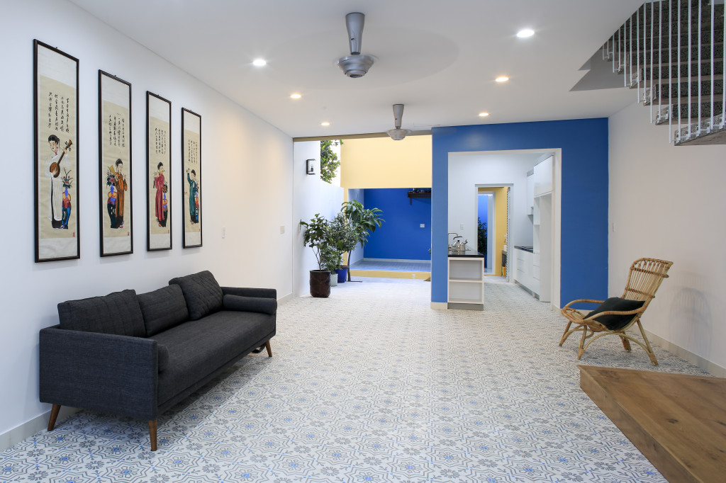 HC House sử dụng các màu sơn sống động mang đến không gian tươi sáng cho gia đình