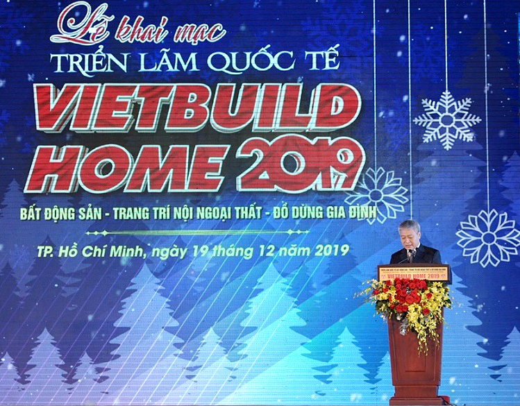 Ông Bùi Phạm Khánh - Thứ trưởng Bộ xây dựng phát biểu trong khai mạc Triển lãm Quốc tế Vietbuild Home 2019