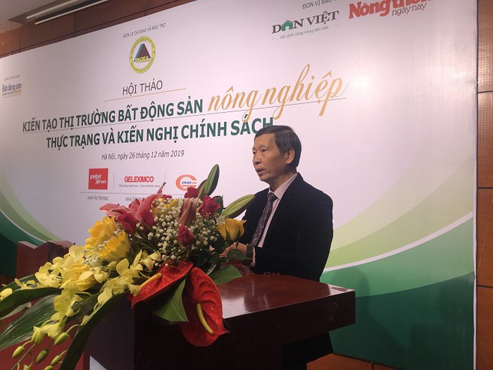 Ông Đỗ Viết Chiến, Tổng Thư ký Hiệp hội Bất động sản Việt Nam phát biểu đề dẫn hội thảo