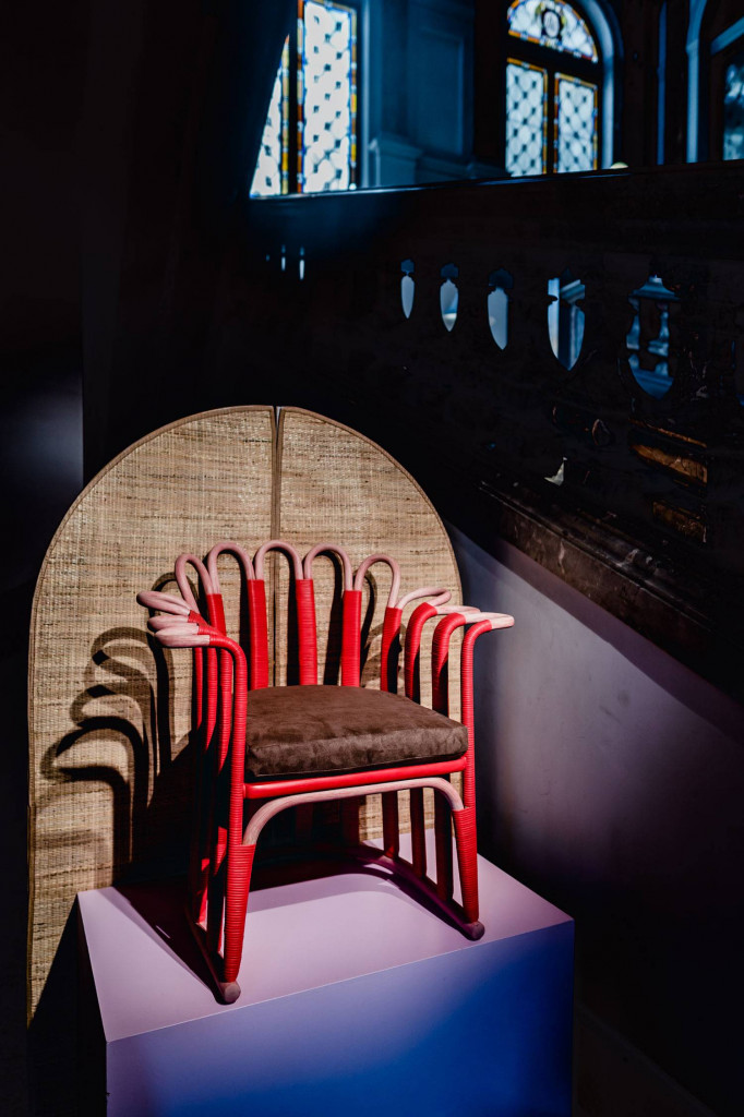 Chiếc ghế từ mây đan tre đan trong Tuần lễ thiết kế Milan 2019