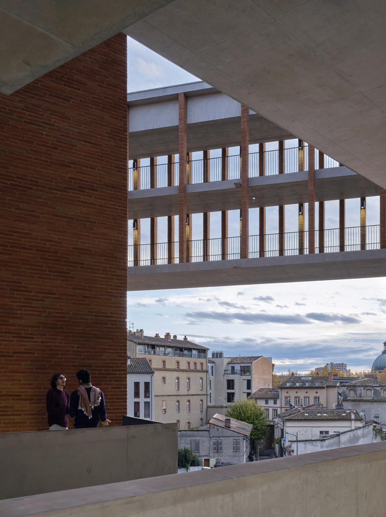 Trường Kinh tế, Đại học Toulouse 1 (Ảnh chụp bởi Dennis Gilbert)