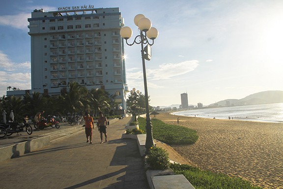 Tỉnh Bình Định quyết định "bứng" 3 khách sạn ven biển ở Quy Nhơn để trả lại không gian cho người dân, du khách