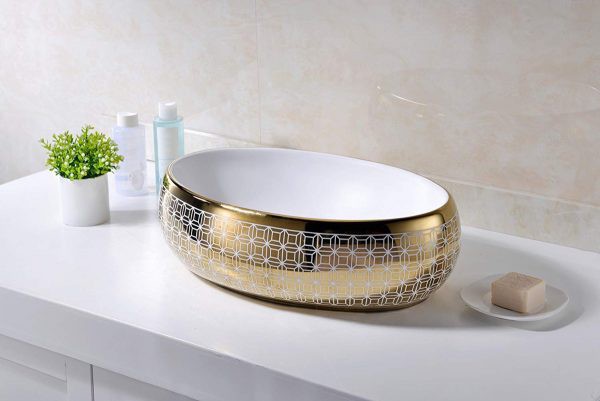 Chiếc bồn rửa bằng vàng này được làm bằng vật liệu chất lượng cao, đi kèm với họa tiết hiện đại hoàn hảo