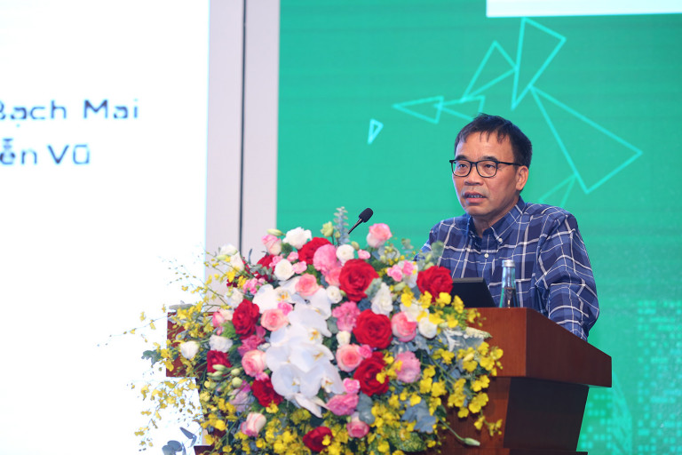 KTS Phan Đăng Sơn – Tổng biên tập Tạp chí Kiến trúc chia sẻ tại hội thảo