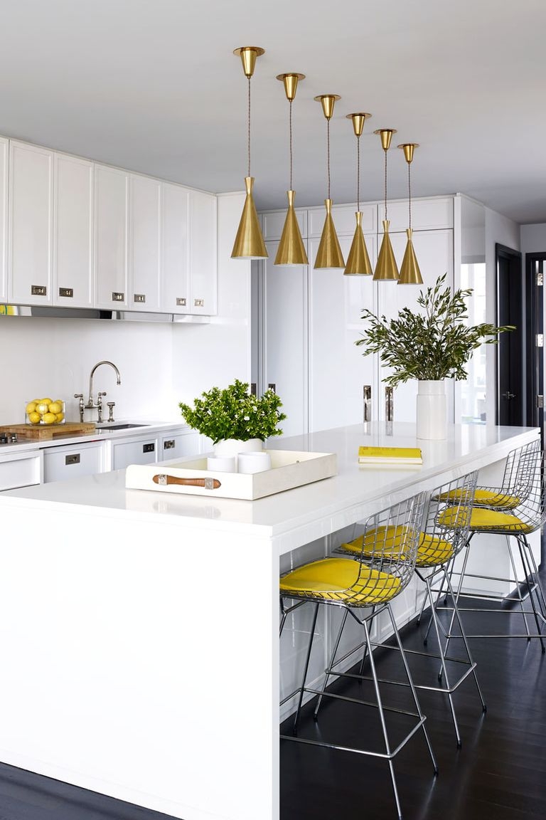 Đảo bếp tăng diện tích sử dụng cùng vẻ đẹp hiện đại cho không gian nấu nướng