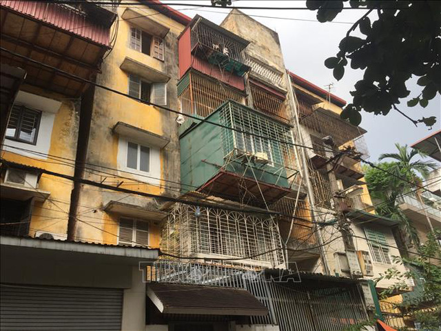Dẫn đầu danh sách các chung cư cũ là Hà Nội với 1.579 nhà chung cư. Ảnh tư liệu: Minh Nghĩa/TTXVN
