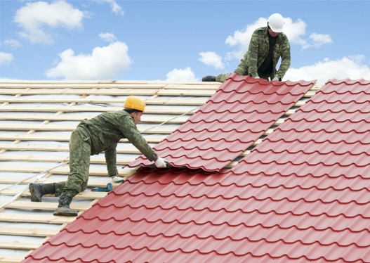 Trước khi thi công mái tôn giả ngói cần đo đạc chính xác diện tích mái nhà