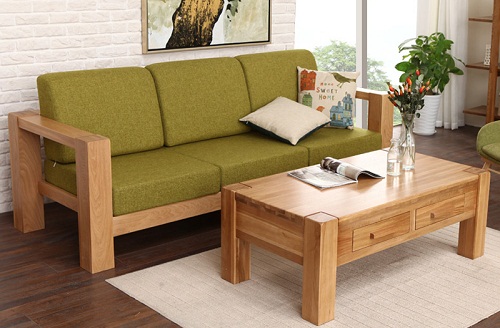 Bộ bàn ghế sofa phòng khách mini được thiết kế với kiểu dáng vô cùng đơn giản nhưng vô cùng nổi bật. Bộ bàn ghế sofa gỗ nhỏ gọn được kết hợp với đệm mút gam màu trầm tạo cảm giác ấm áp cho không gian phòng khách.