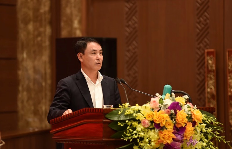 Phó Chủ tịch UBND TP Nguyễn Trọng Đông trình bày Dự thảo Chương trình số 05-CTr/TU tại hội nghị