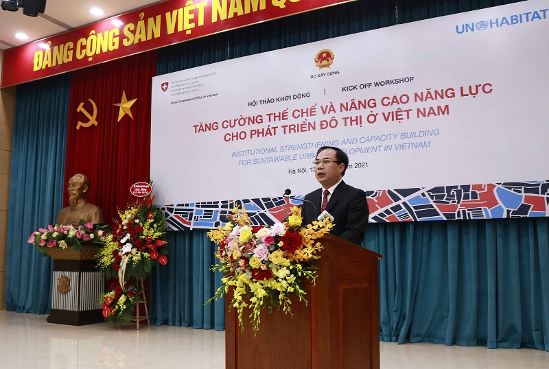 Thứ trưởng Nguyễn Văn Sinh phát biểu tại hội thảo