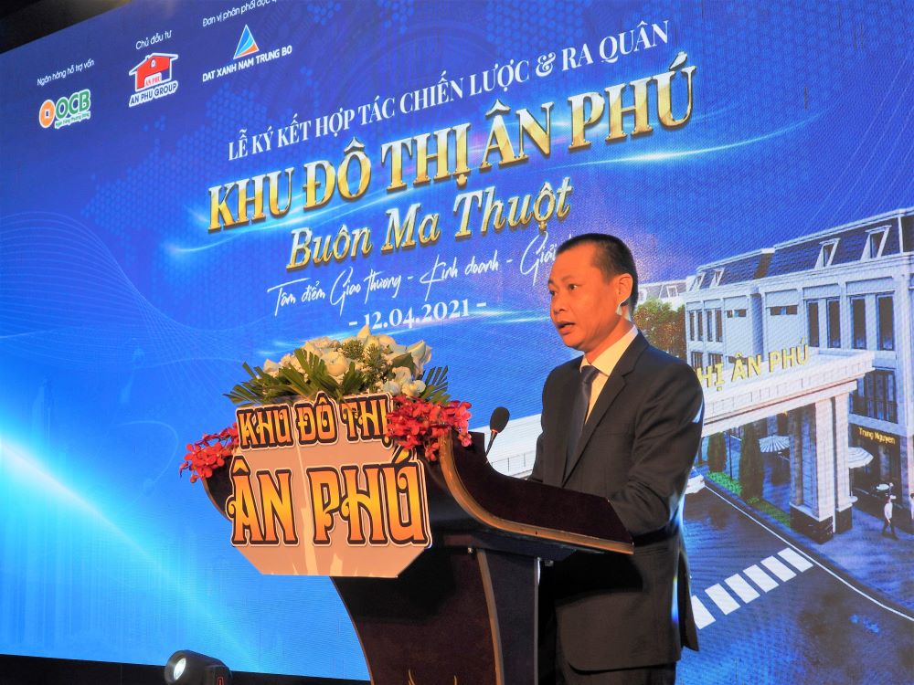 Ông Nguyễn Quốc Trường, Đại diện Công ty cổ phần Đầu tư - Phát triển đô thị Ân Phú phát biểu tại buổi Lễ