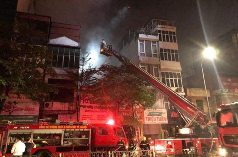 Vụ cháy nghiêm trọng xảy ra ở phố Tôn Đức Thắng (Hà Nội) làm 4 người chết