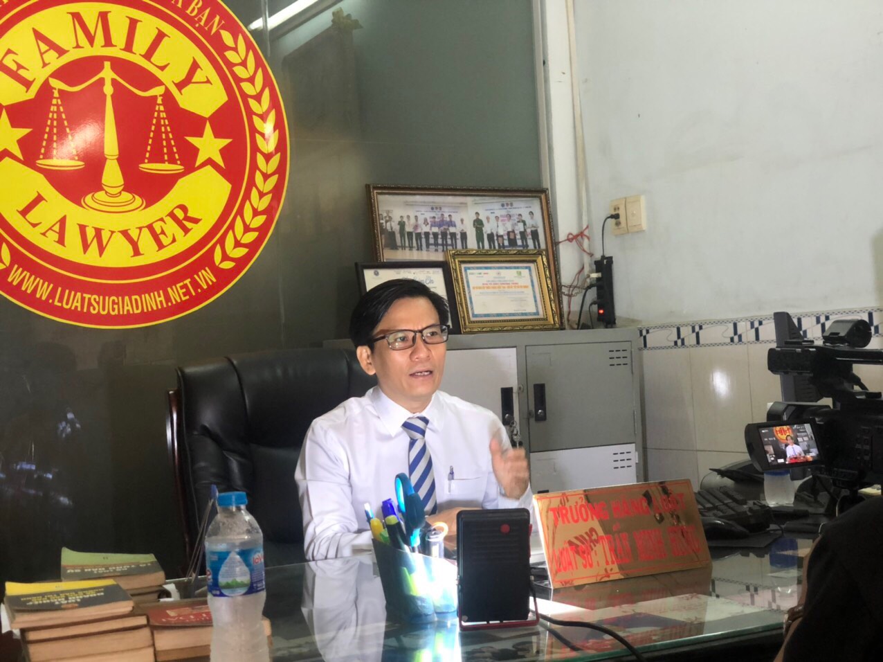 Luật sư Trần Minh Hùng – Đoàn Luật sư TP.HCM trả lời báo chí