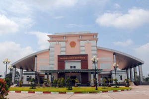 Khu công nghiệp trên giấy, xáo trộn hàng ngàn hộ dân