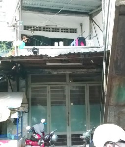 Ngang nhiên chiếm nhà người khác