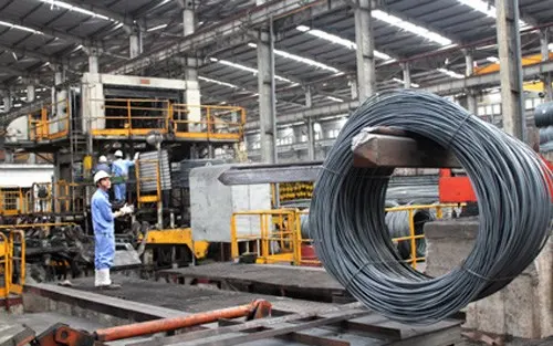 Sản lượng xi măng, thép giảm nhẹ trong tháng 6