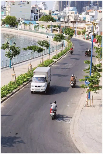 Đường Lò Gốm ven kênh Tân Hóa -Lò Gốm sau khi cải tạo. Ảnh: CAO THĂNG
