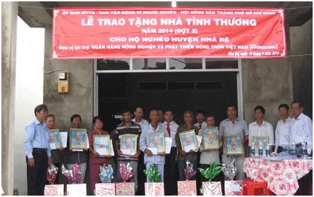 Còn nhiều hộ sống trong nhà tạm bợ