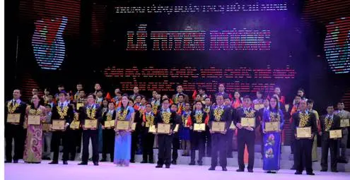 Vinh danh 70 công chức, viên chức trẻ tiêu biểu