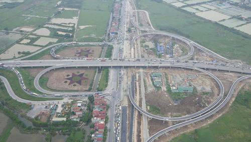 Thông xe cầu vượt Quốc lộ 5 khớp nối với cầu Thanh Trì