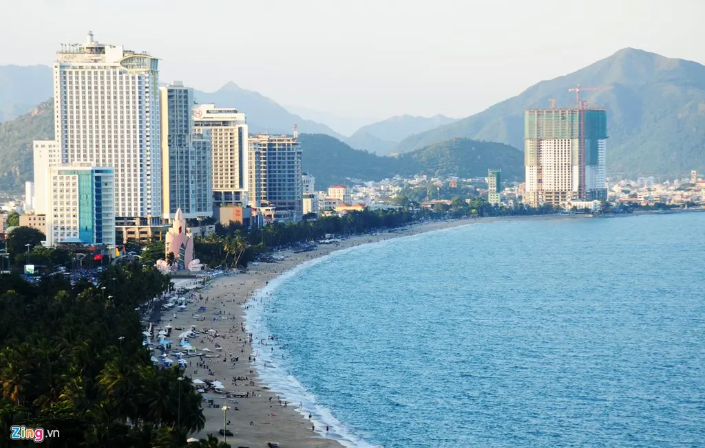 Quy hoạch ngược bên bờ biển Nha Trang