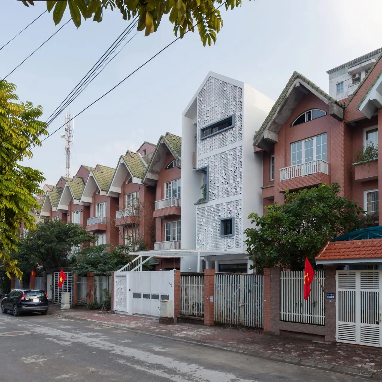 Nhà tổ kén