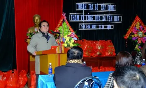 Thanh tra Bộ Xây dựng: Mang Tết ấm đến với đồng bào khó khăn tại Hòa Bình