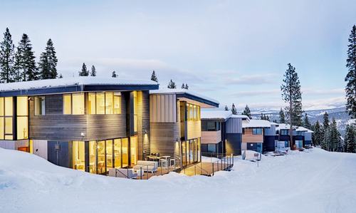 Ngôi nhà tiết kiệm năng lượng trong không gian núi tuyết